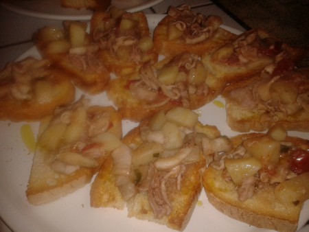 CROSTONI CON TOTANI E PATATE